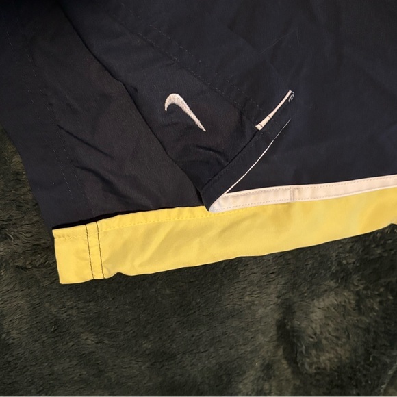 RETRO Nike navy and yellow track pants - Picture 7 of 8